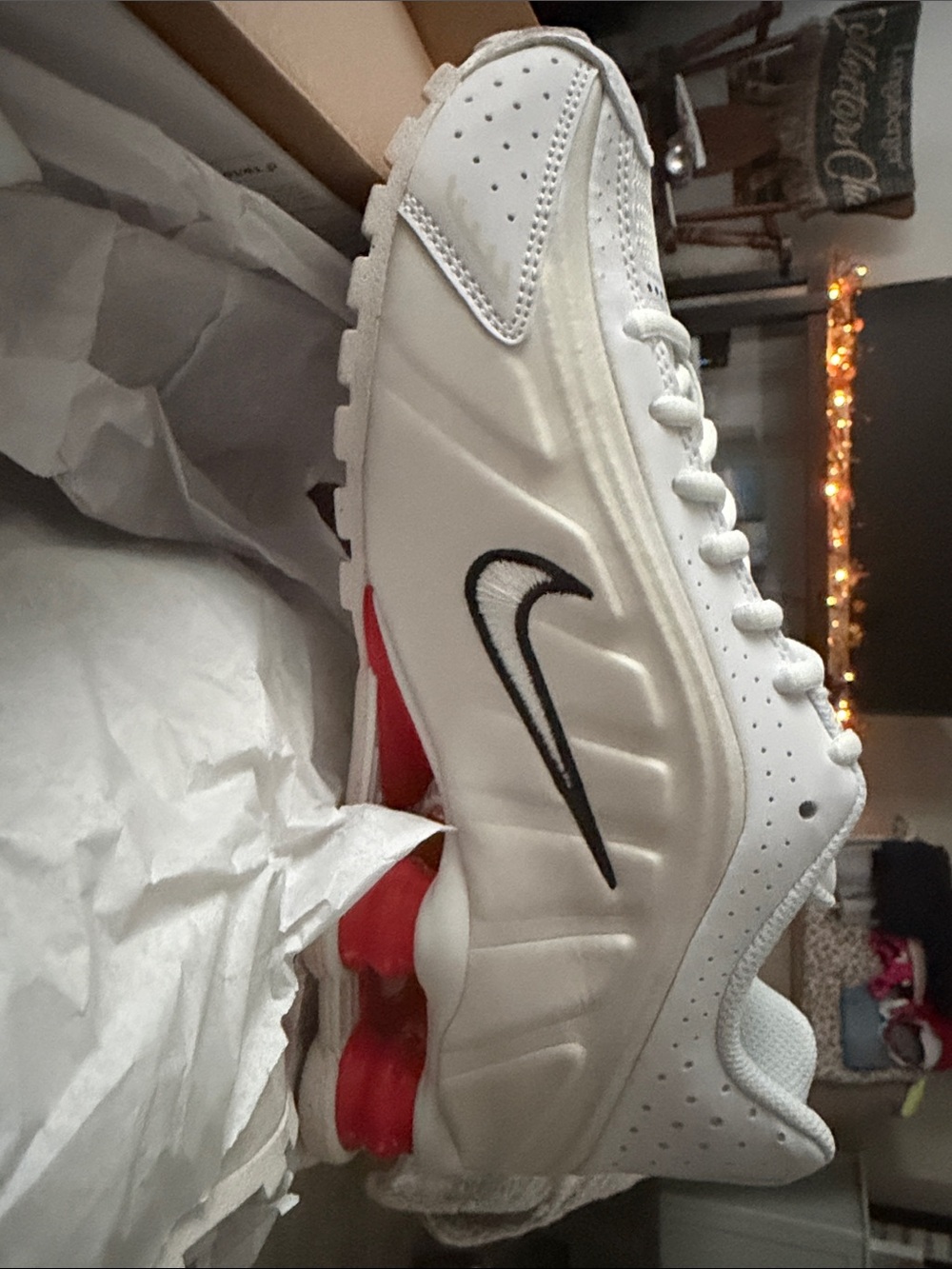 Nike Shox R4 - Picture 3 of 4